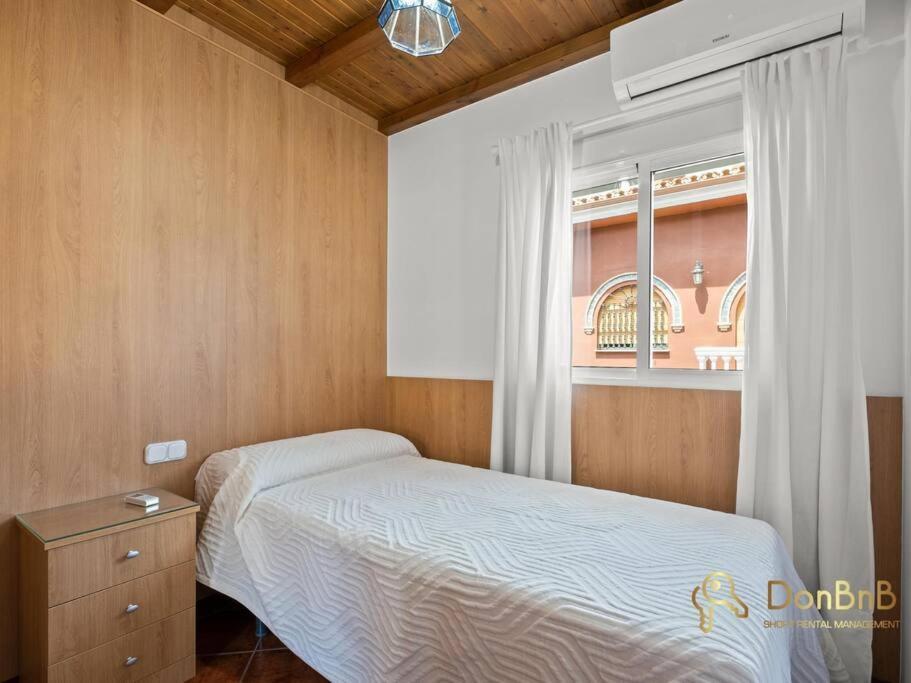 Casa Con 3 En El Tarajal Málaga