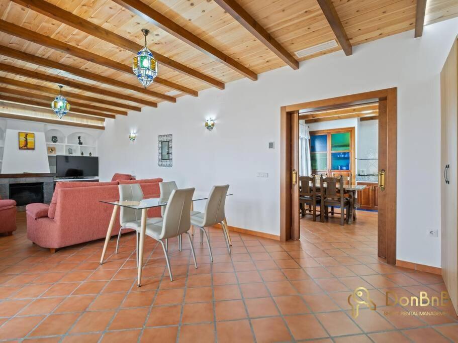 Casa Con 3 En El Tarajal Сasa de vacaciones *